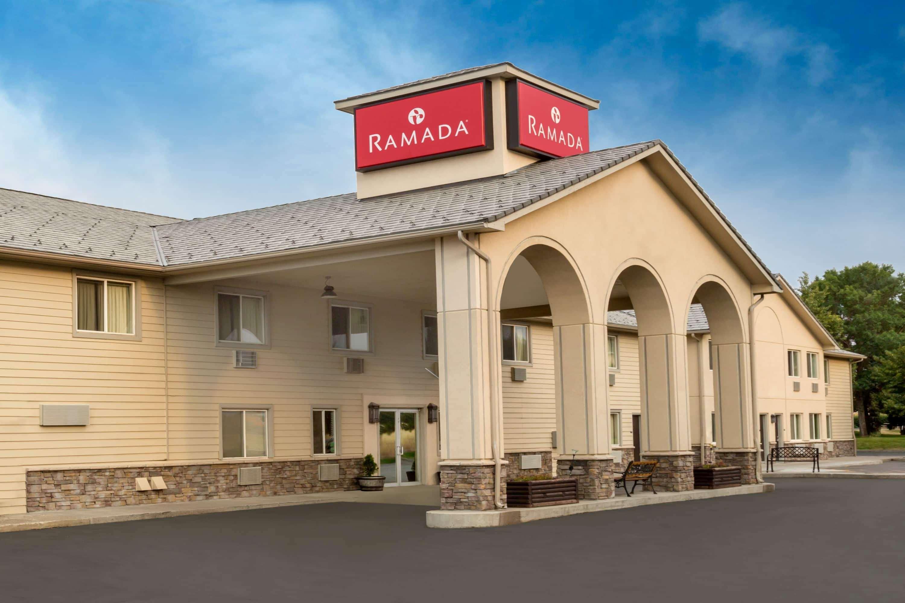 Baymont By Wyndham Bozeman Motel Exterior foto